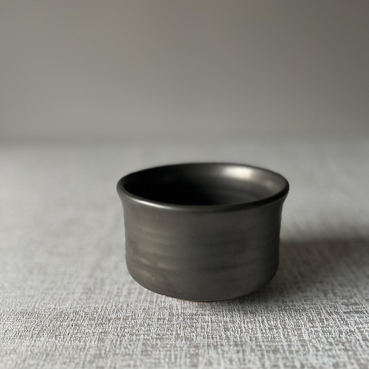 中鉢　Φ12cm ブラック：VD005