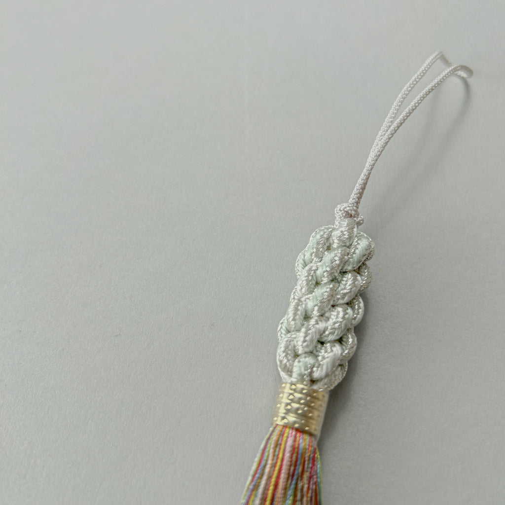 【正絹】タッセル　シルバー